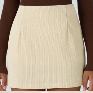 Halara Corduroy skirt Lg NWT